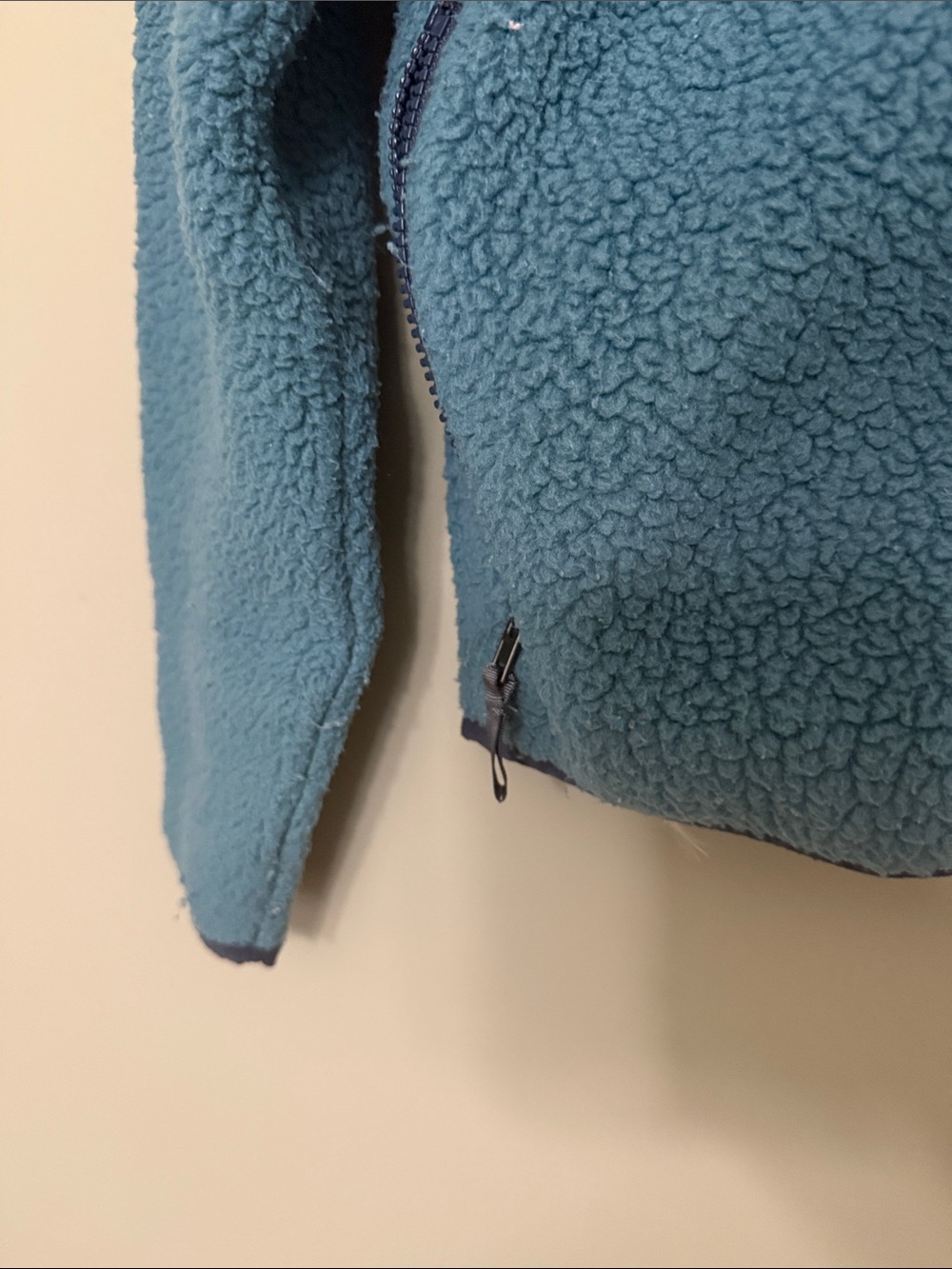 Patagonia Kids Teal Sherpa Fleece Jacket - Full Zip - Picture 5 of 5